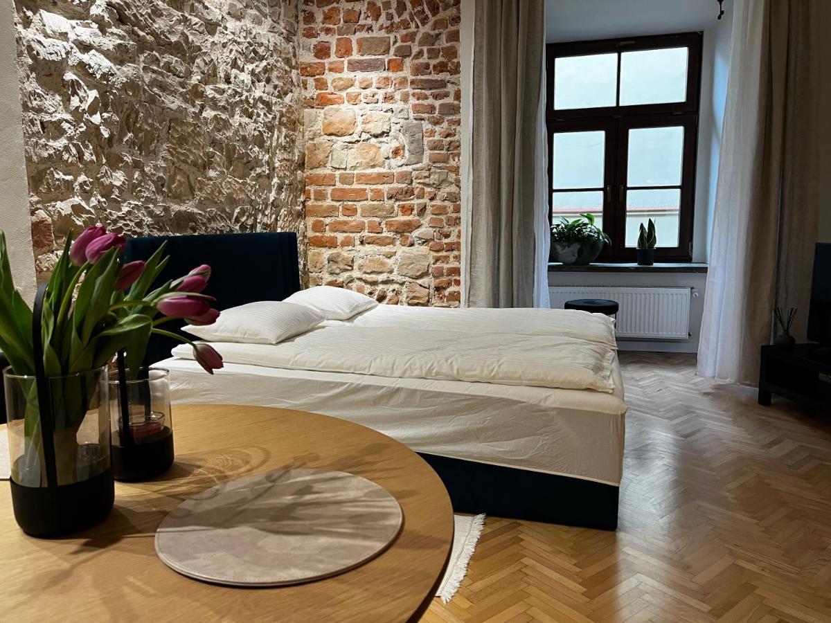 Rynek 5 *